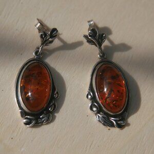 Amber dangle earrings